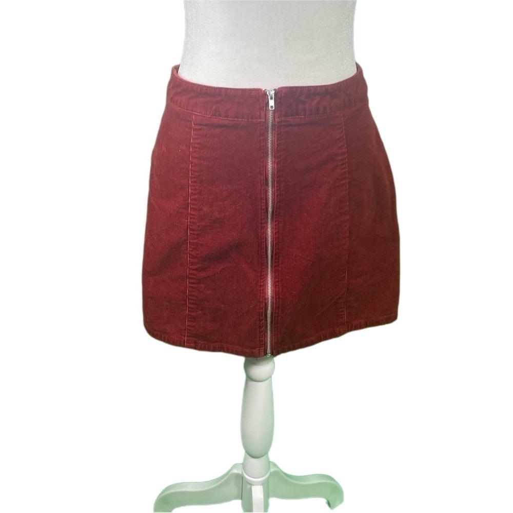 Charlotte Russe size medium, red corduroy, zipper front mini skirt. - Picture 3 of 7